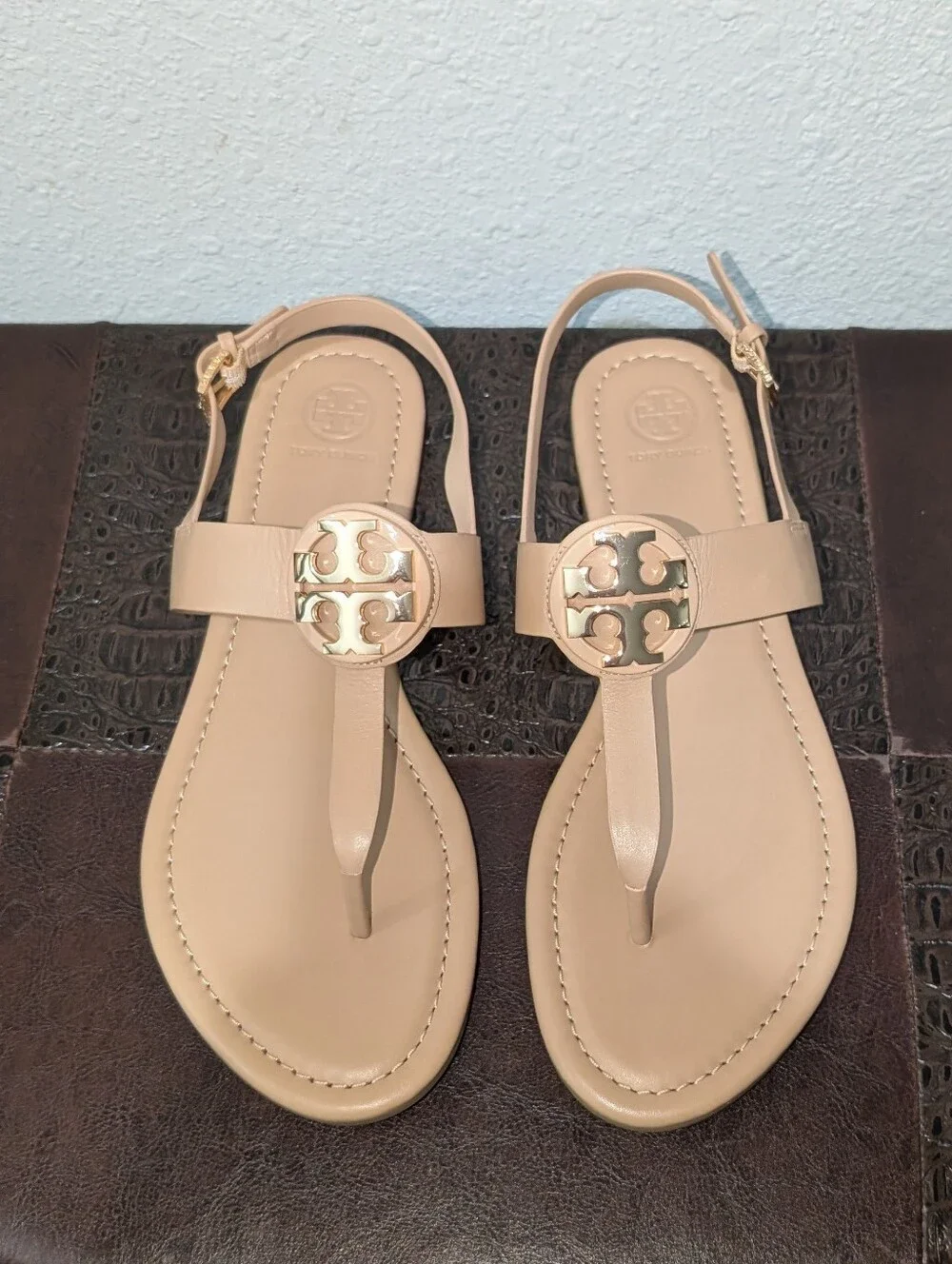 Tory Burch Claire Flat Thong Sandals Size 9.5